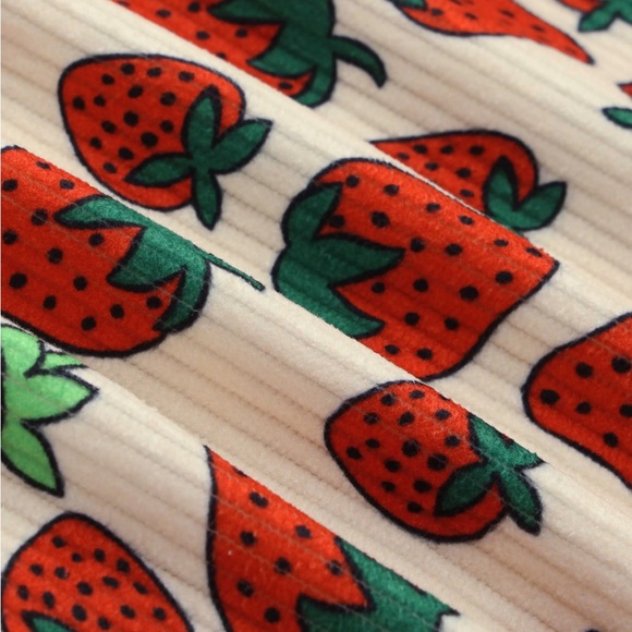 Cider Curve Strawberry Print Wide Leg Jumpsuit BNWT Size 4x - Picture 14 of 16